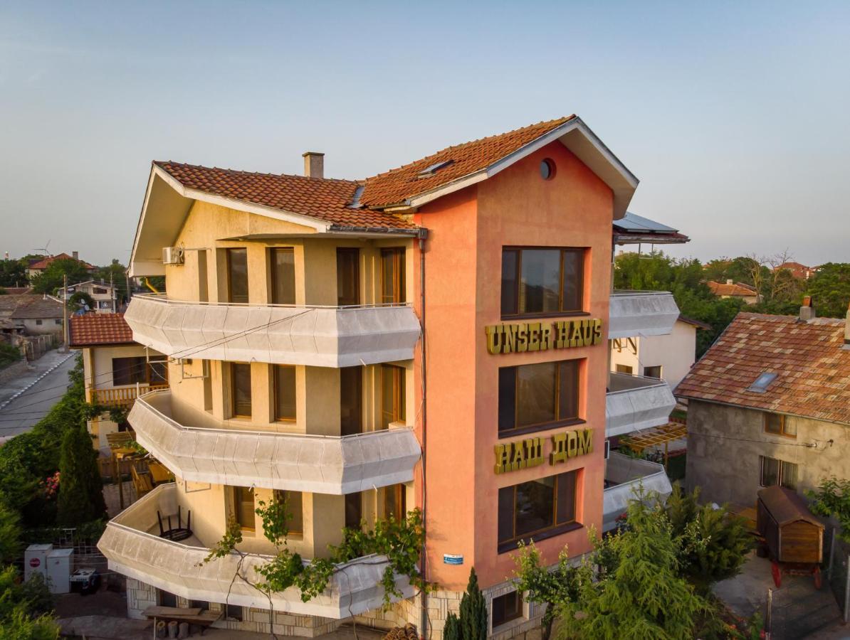 Guest House Nash Dom Kawarna Zewnętrze zdjęcie