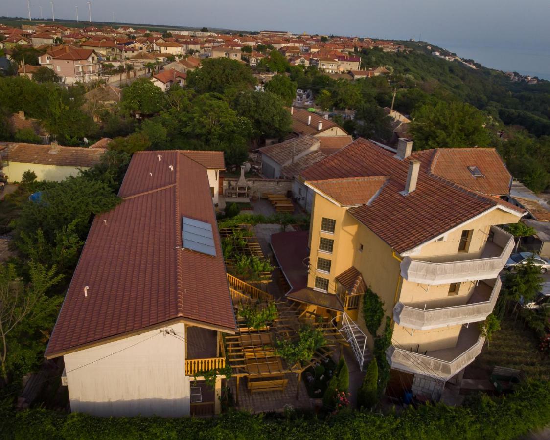 Guest House Nash Dom Kawarna Zewnętrze zdjęcie