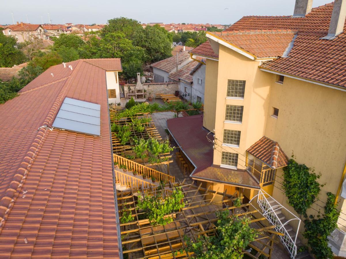 Guest House Nash Dom Kawarna Zewnętrze zdjęcie
