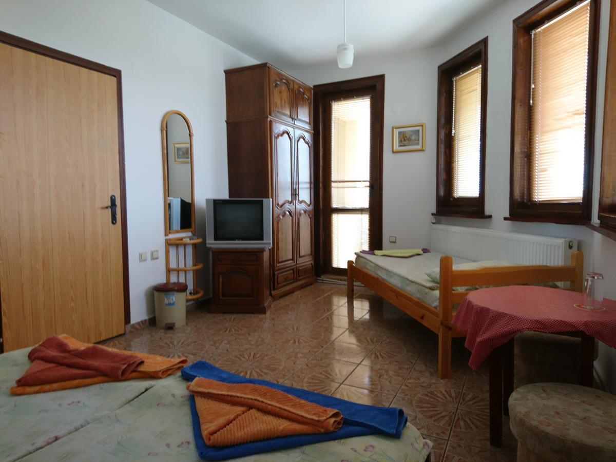 Guest House Nash Dom Kawarna Zewnętrze zdjęcie