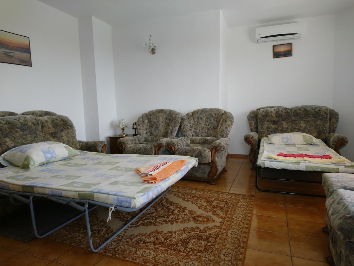 Guest House Nash Dom Kawarna Zewnętrze zdjęcie